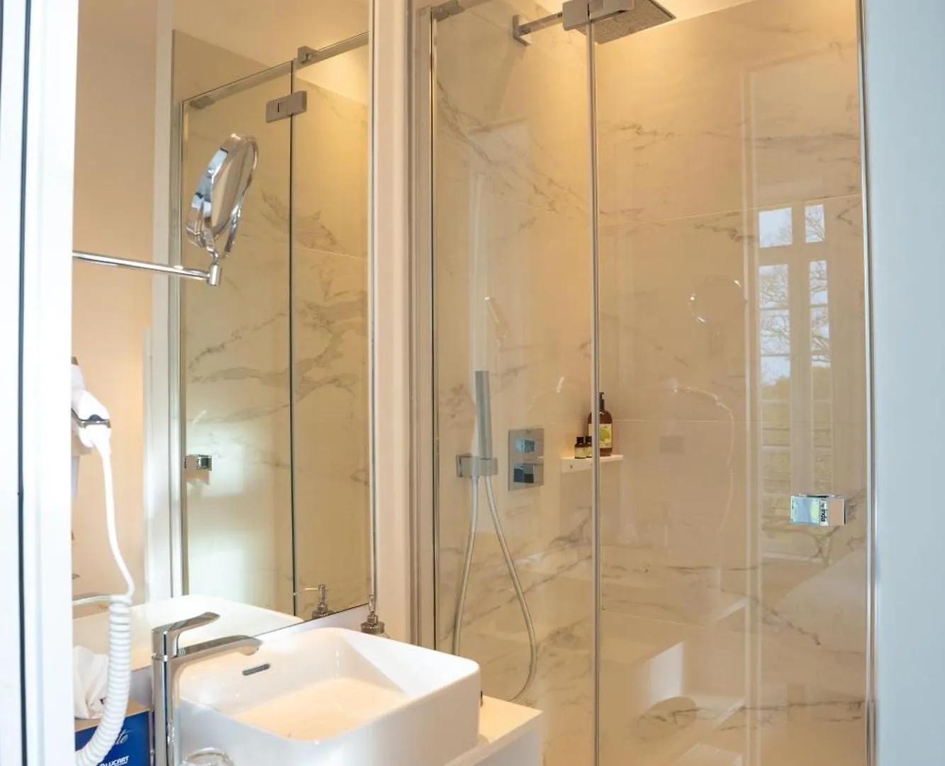 LES GARENNES HOTEL SPA Bénodet Franciaország